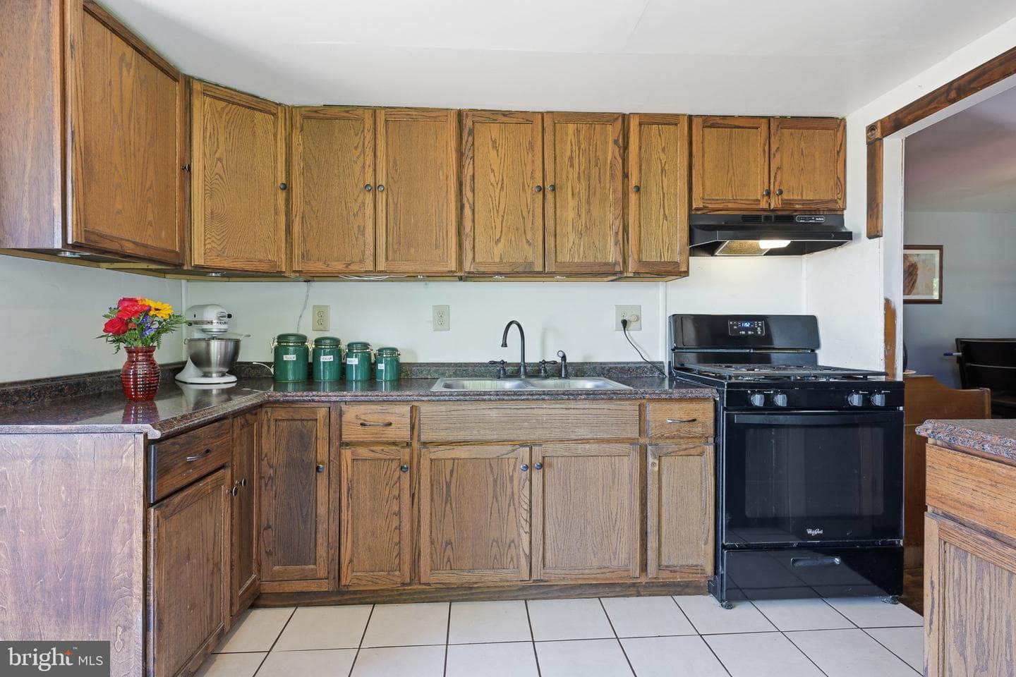 330 Cedar Lane photo 11