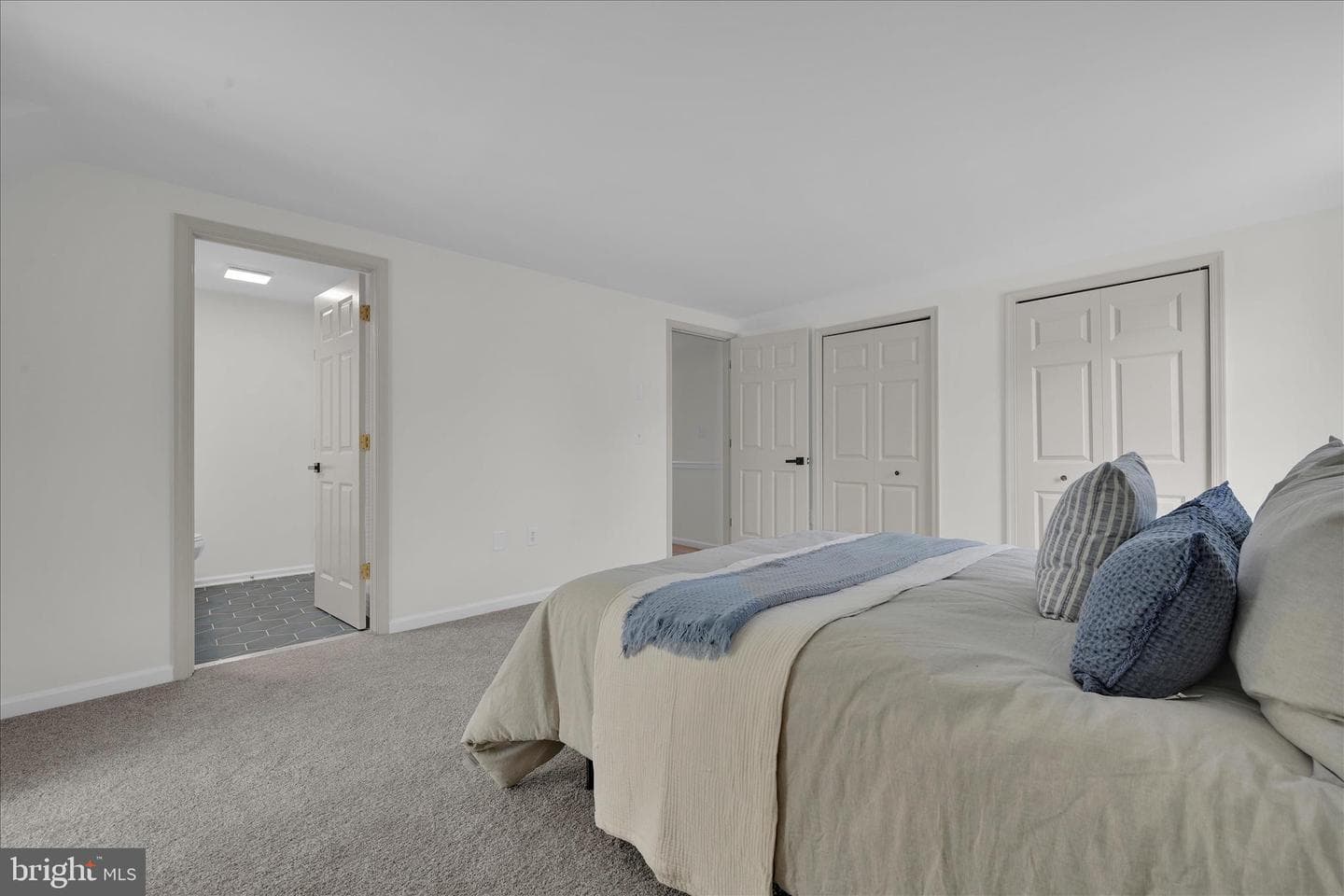 115 Saybrooke Drive photo 25