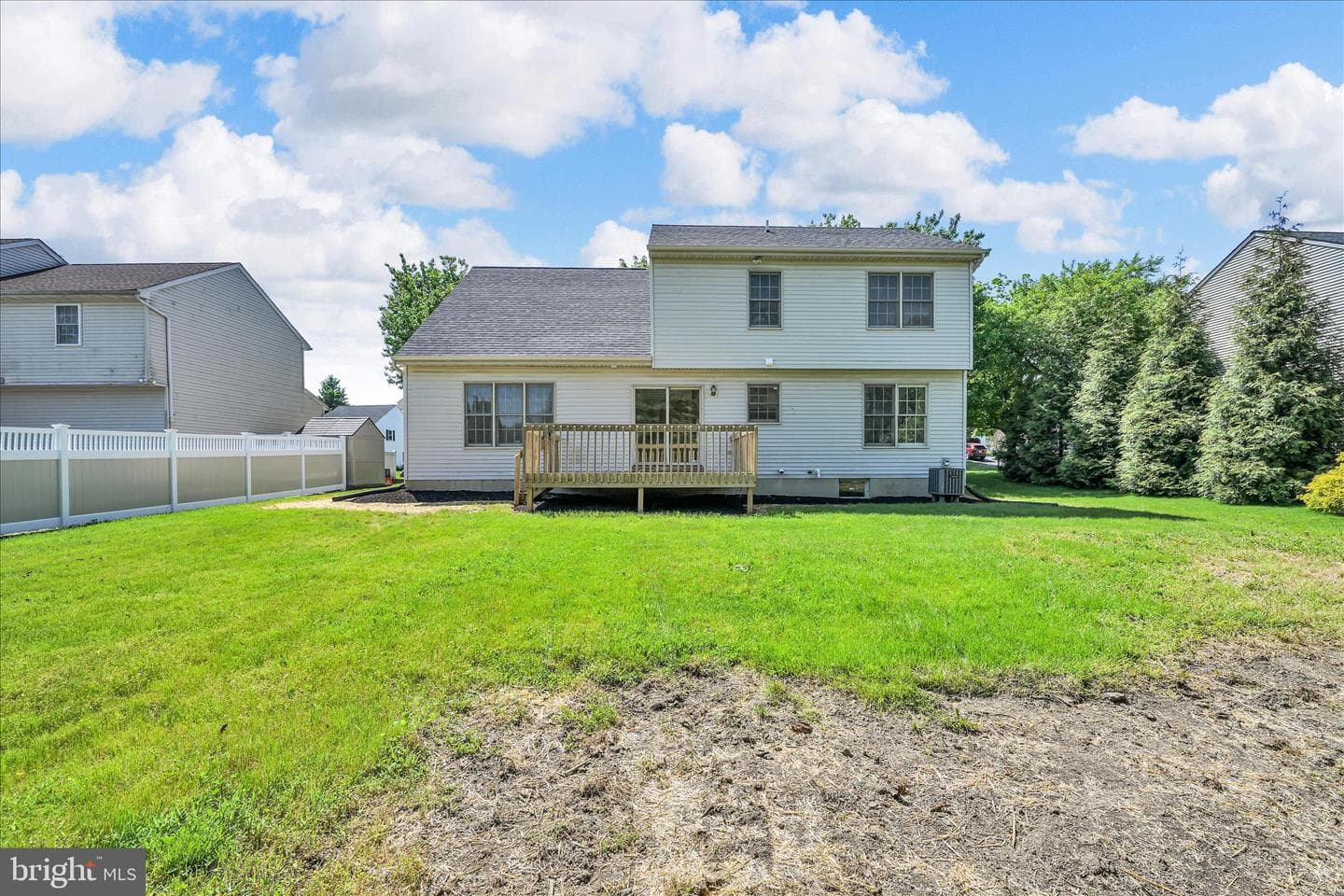 115 Saybrooke Drive photo 42