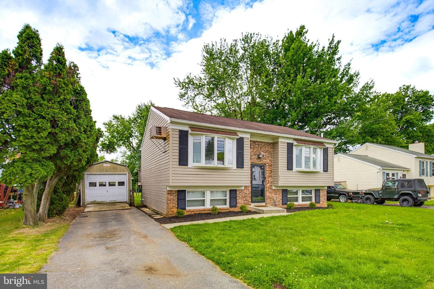 94 Petersburg Road photo 32