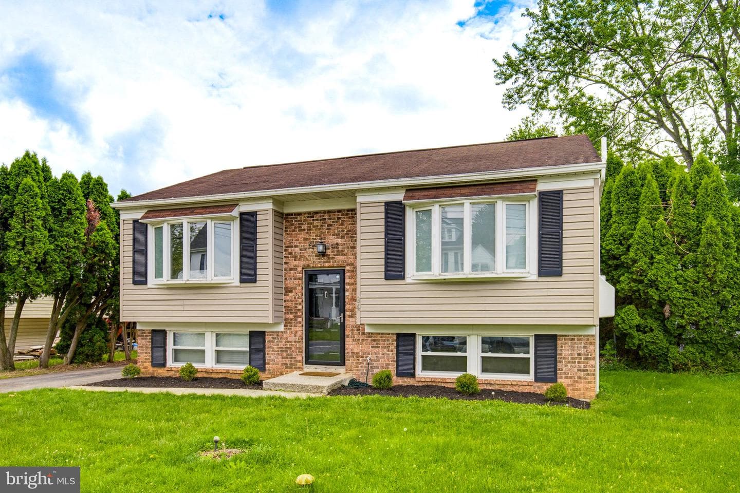 94 Petersburg Road photo 33