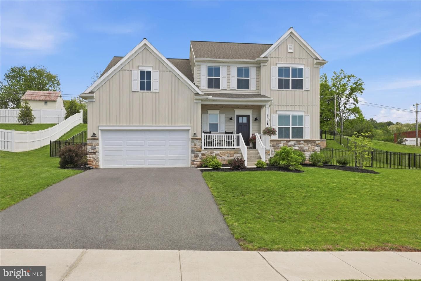 28 Lee Drive photo 2