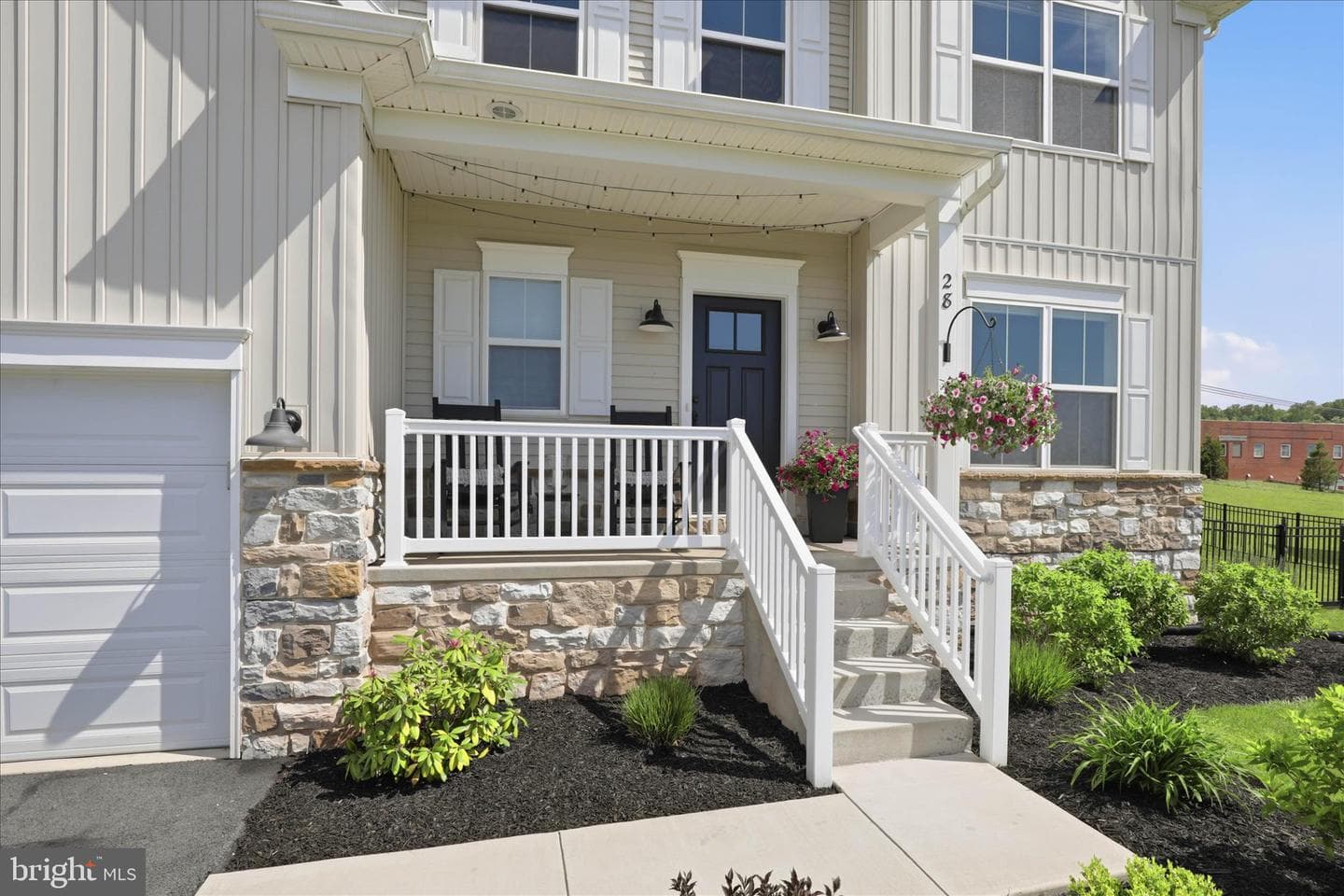 28 Lee Drive photo 4