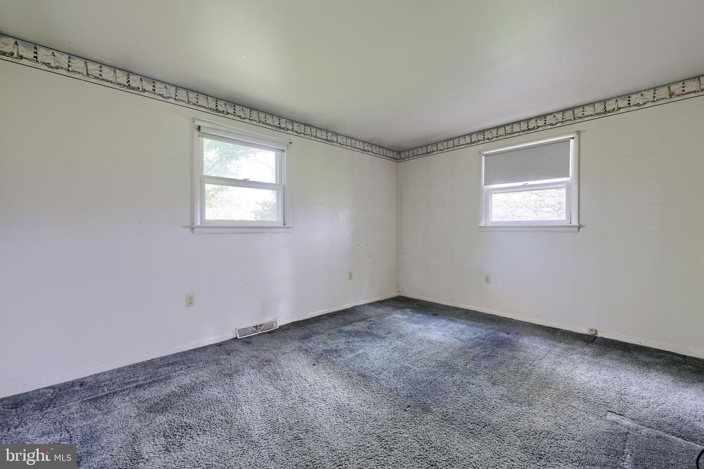 188 N Hazel Street photo 25