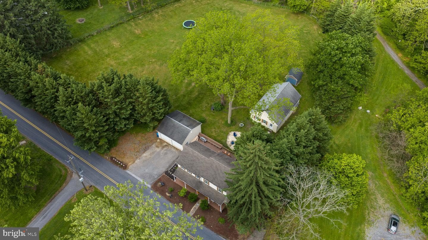 665 Hempfield Hill Road photo 60