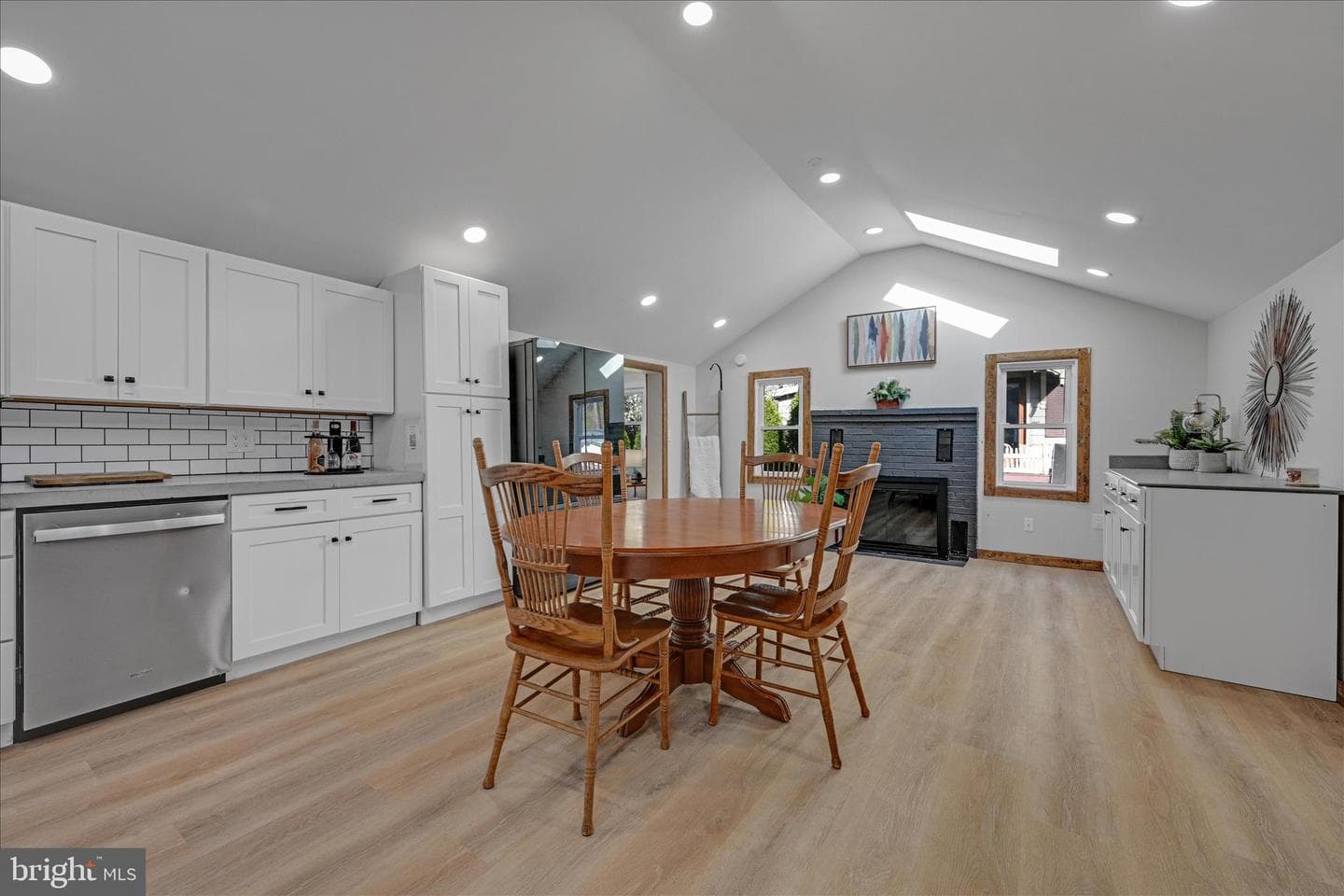 3 Greenlawn Drive photo 10