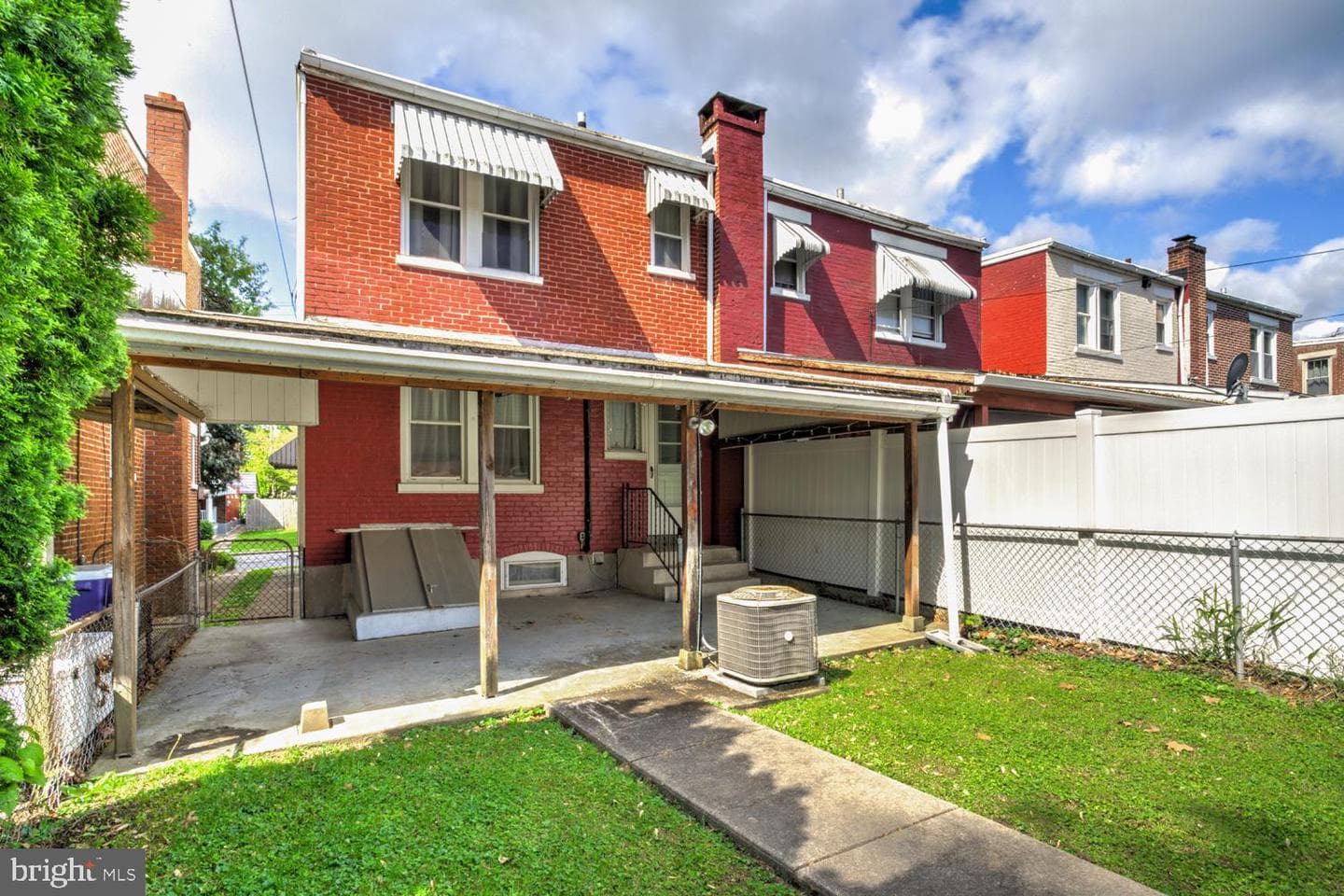 61 S Pearl Street photo 32