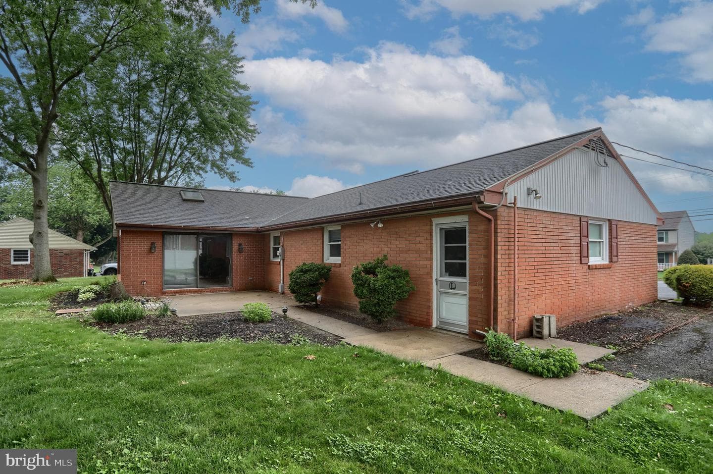 2040 Miller Road photo 46