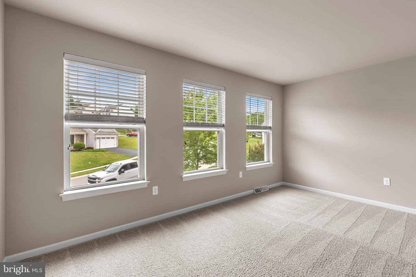 3937 Archer Lane photo 28