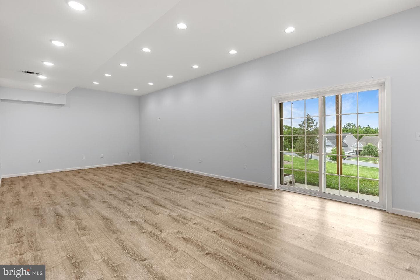 3937 Archer Lane photo 36