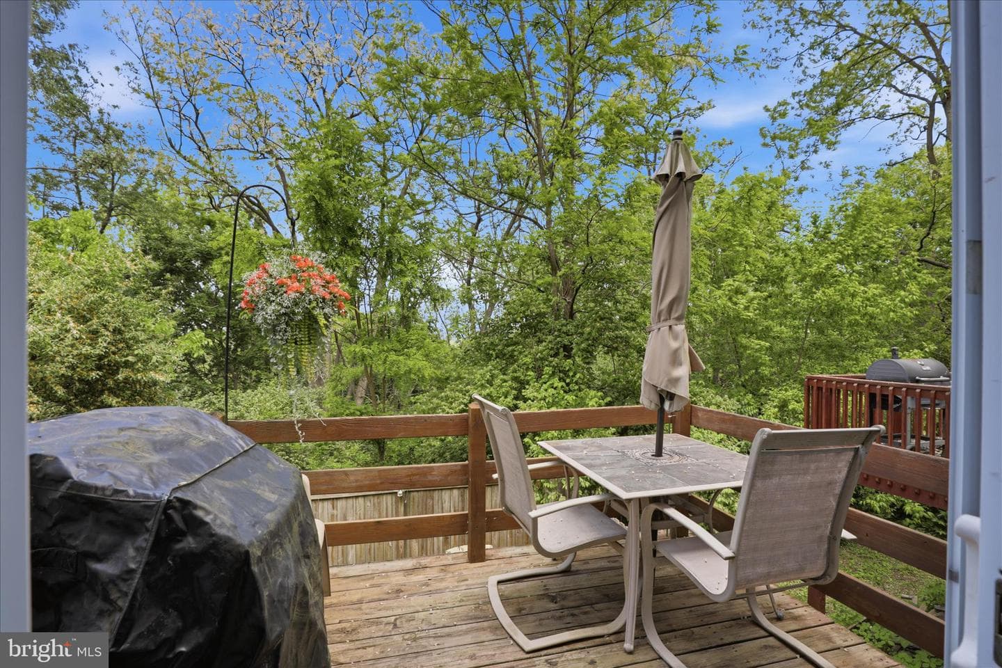 279 Heatherwood Drive photo 31
