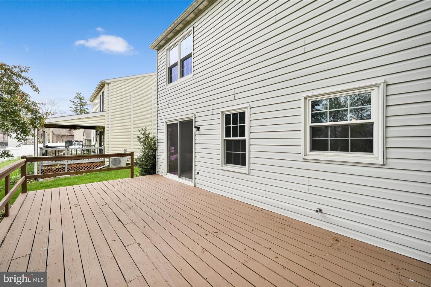 433 Springfield Court photo 24