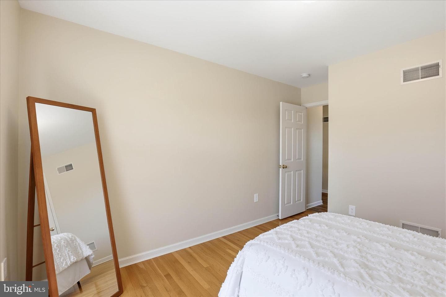 533 Thornberry Lane photo 36