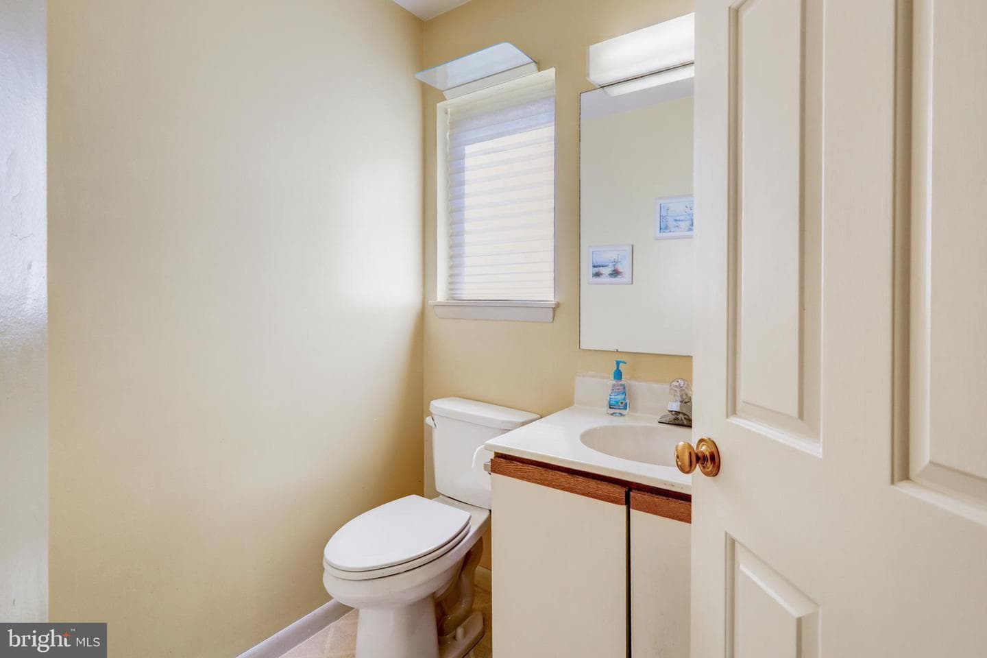 450 Stonegate Court photo 20
