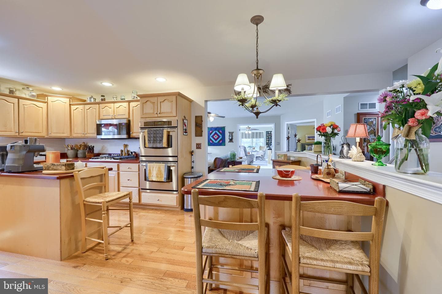 1042 Cambridge Drive photo 11