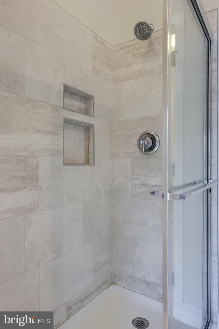 1129 Edgemoor Court photo 47