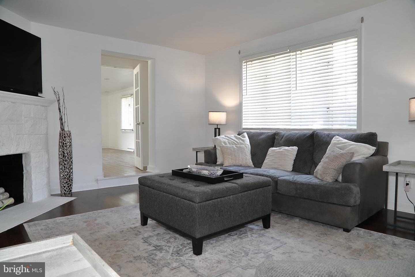 113 E Franklin Street photo 41