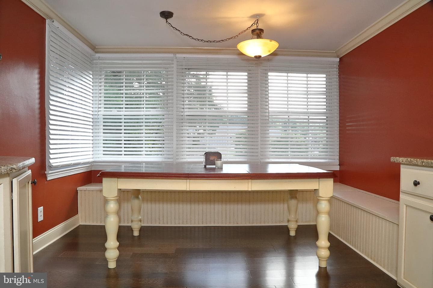 113 E Franklin Street photo 46
