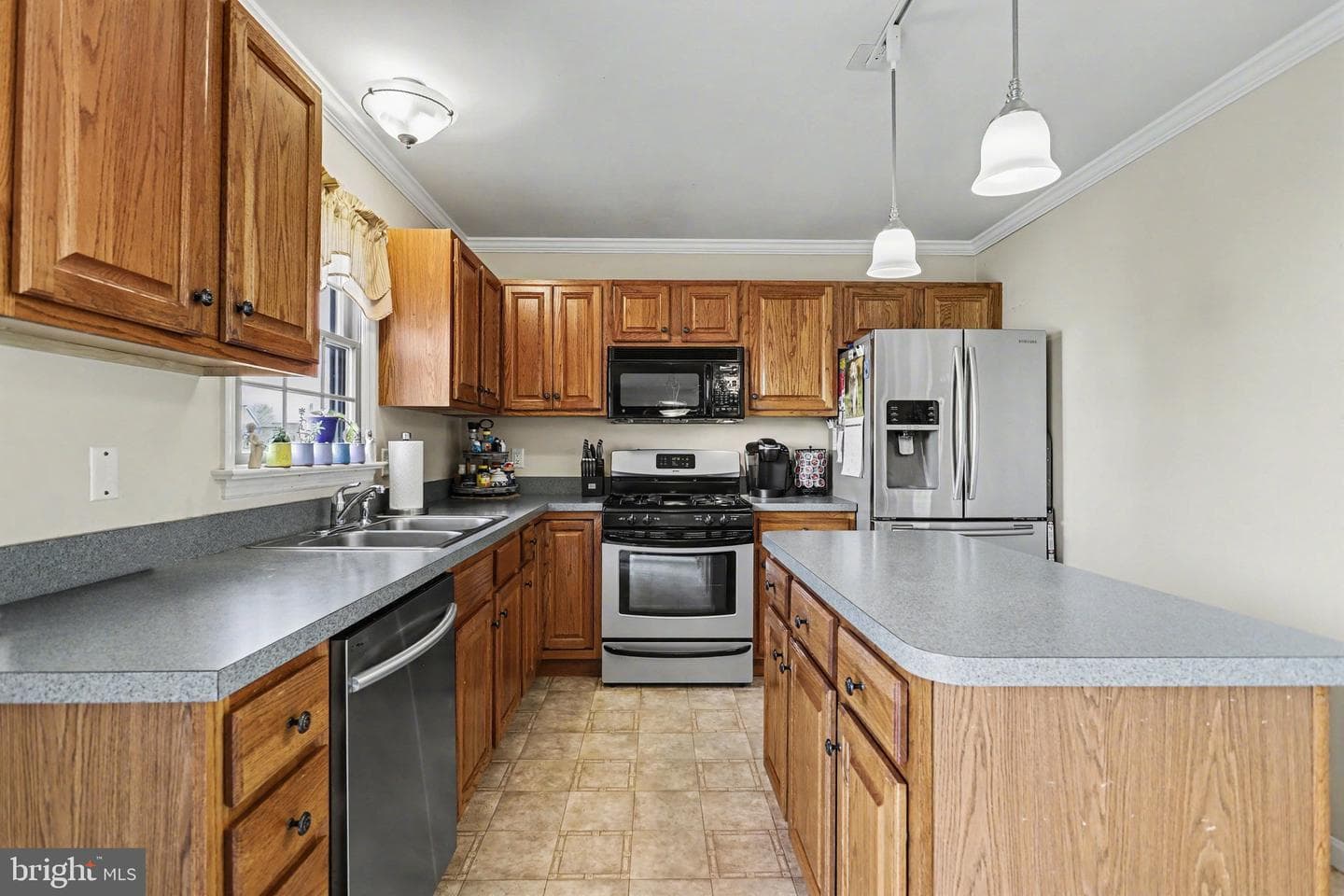 815 Buckingham Boulevard photo 13