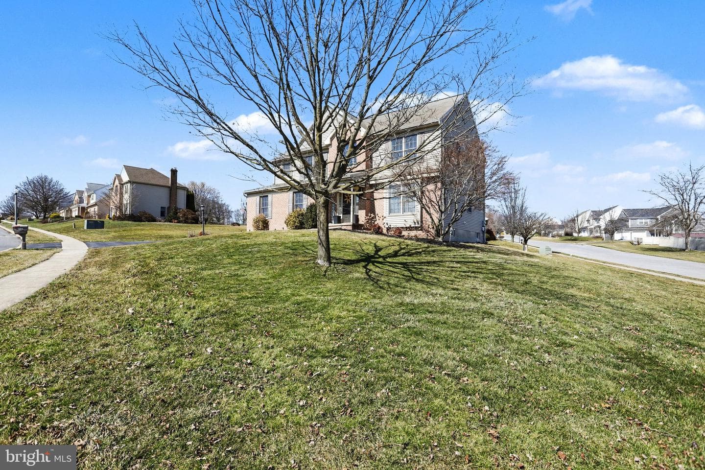 815 Buckingham Boulevard photo 3