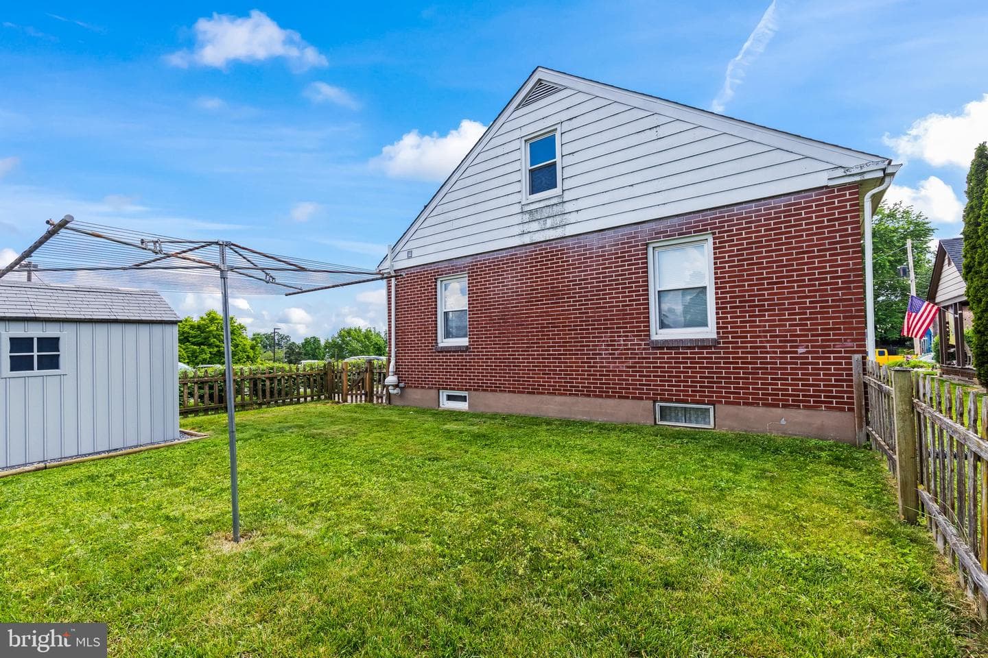 335 N 6th Street photo 4