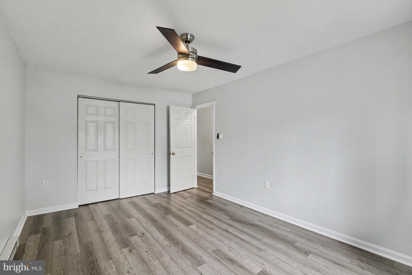 541 Golden Street photo 15