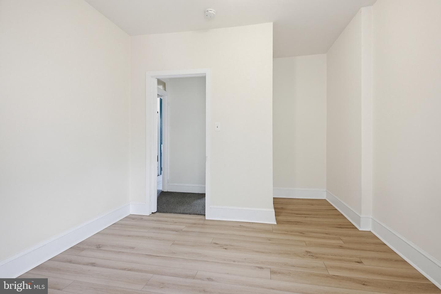 556 W Orange Street photo 29