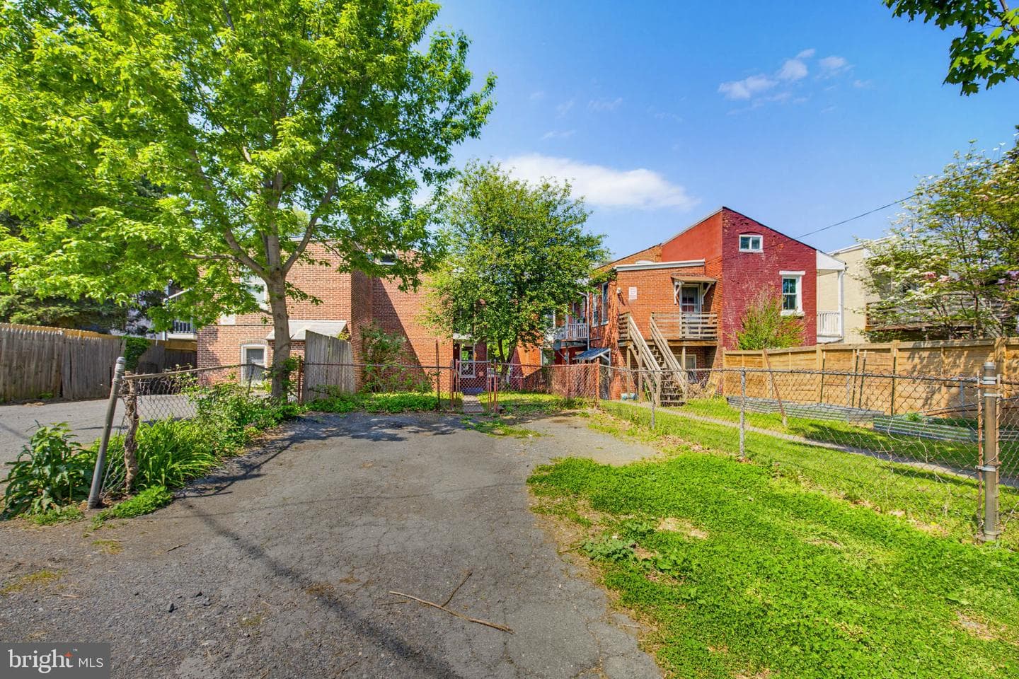 556 W Orange Street photo 46