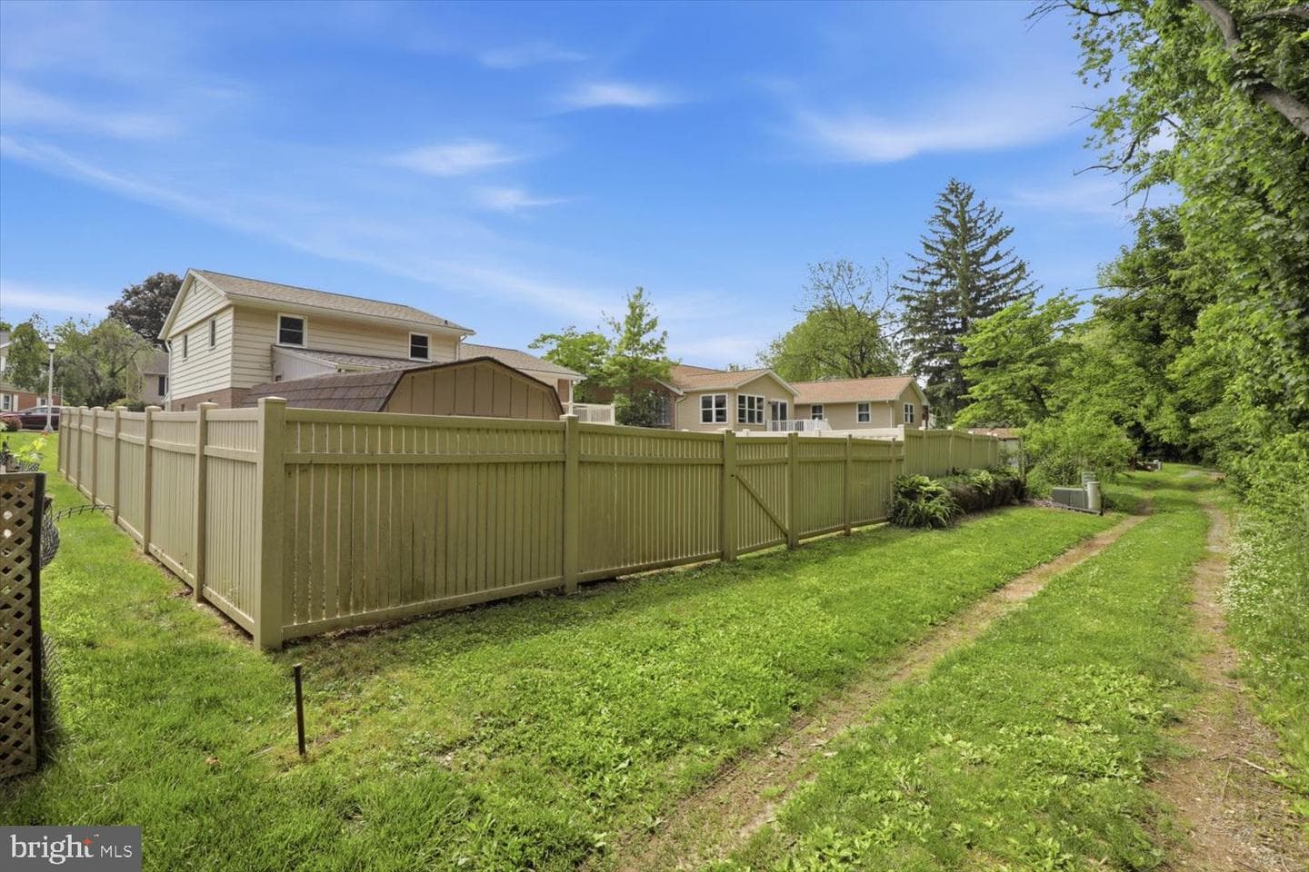 71 Circle Drive photo 50