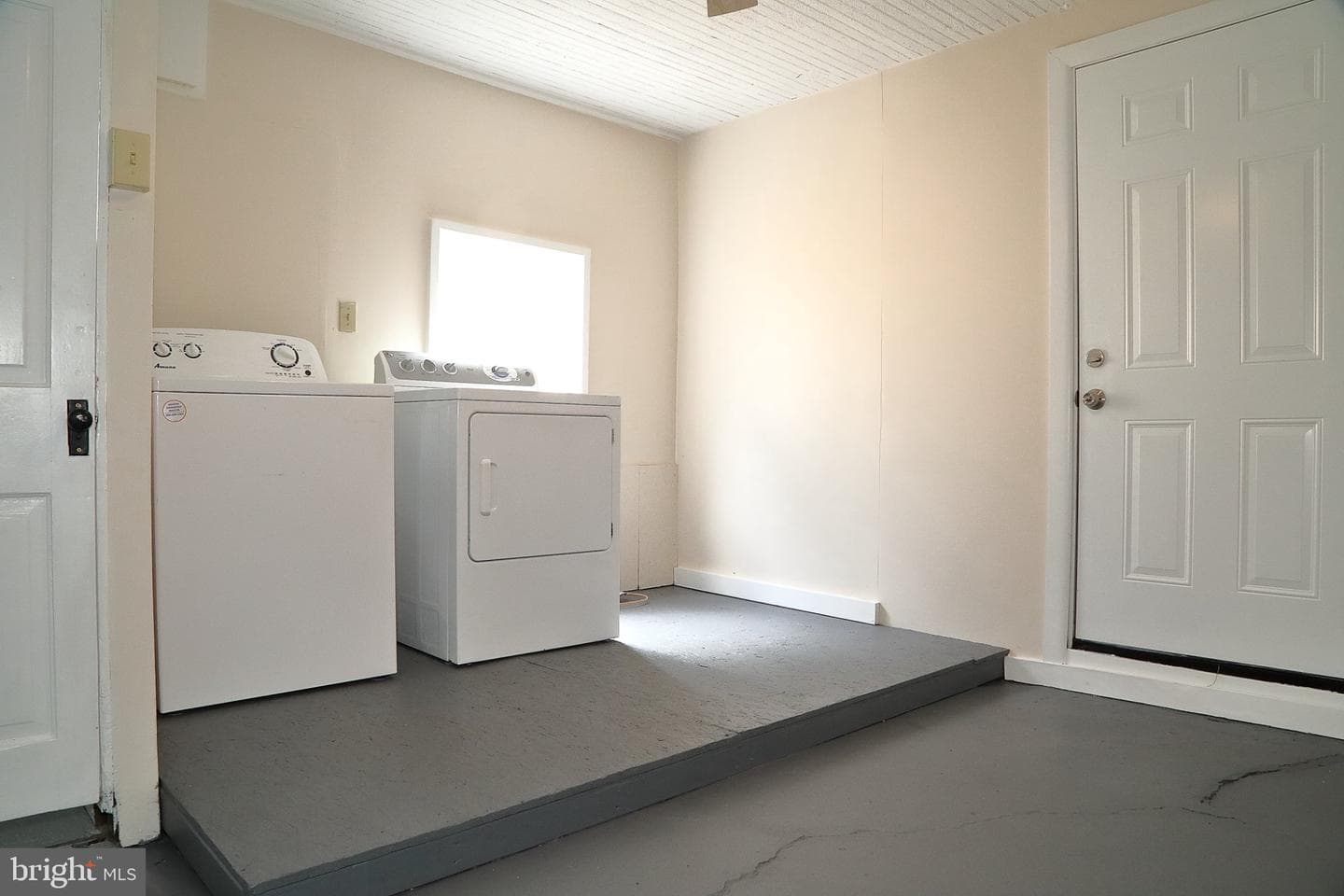 617 Saint Joseph Street photo 16