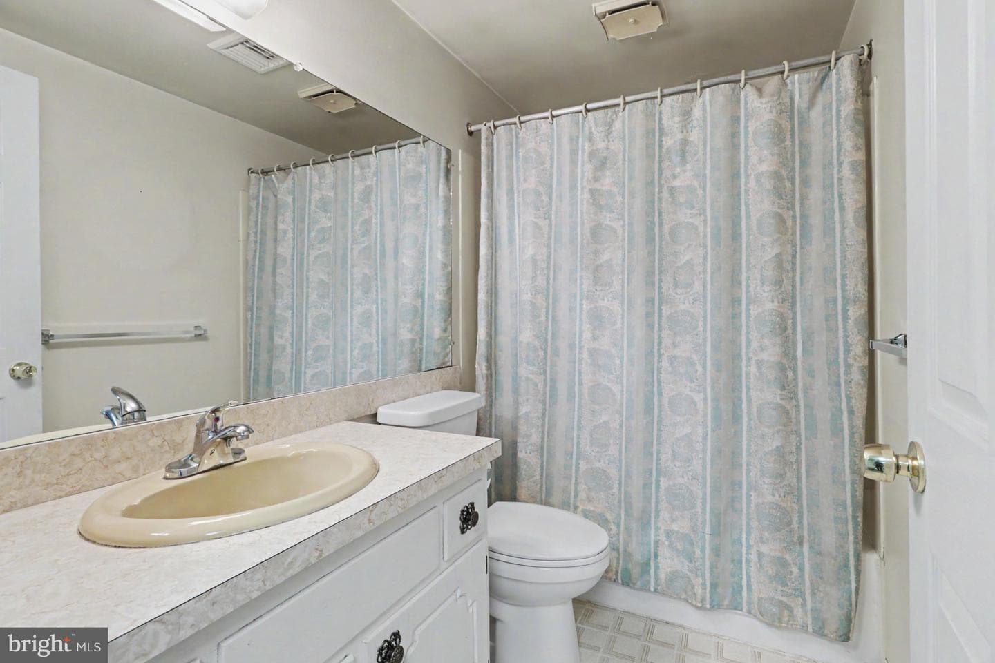 714 Kenton Road photo 12