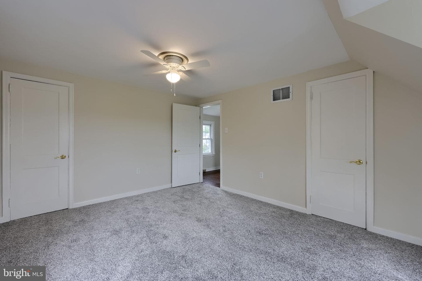 430 Brimmer Avenue photo 16