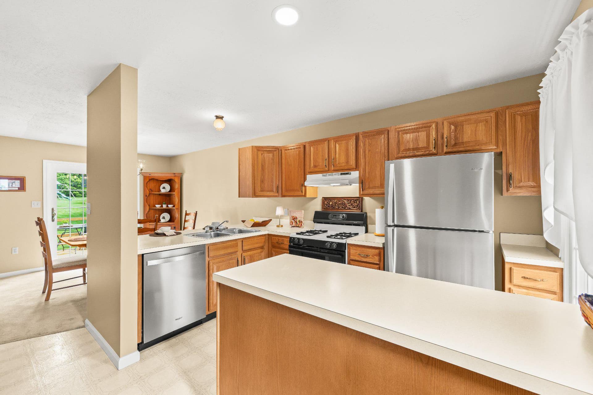 443 Crosswinds Drive photo 4