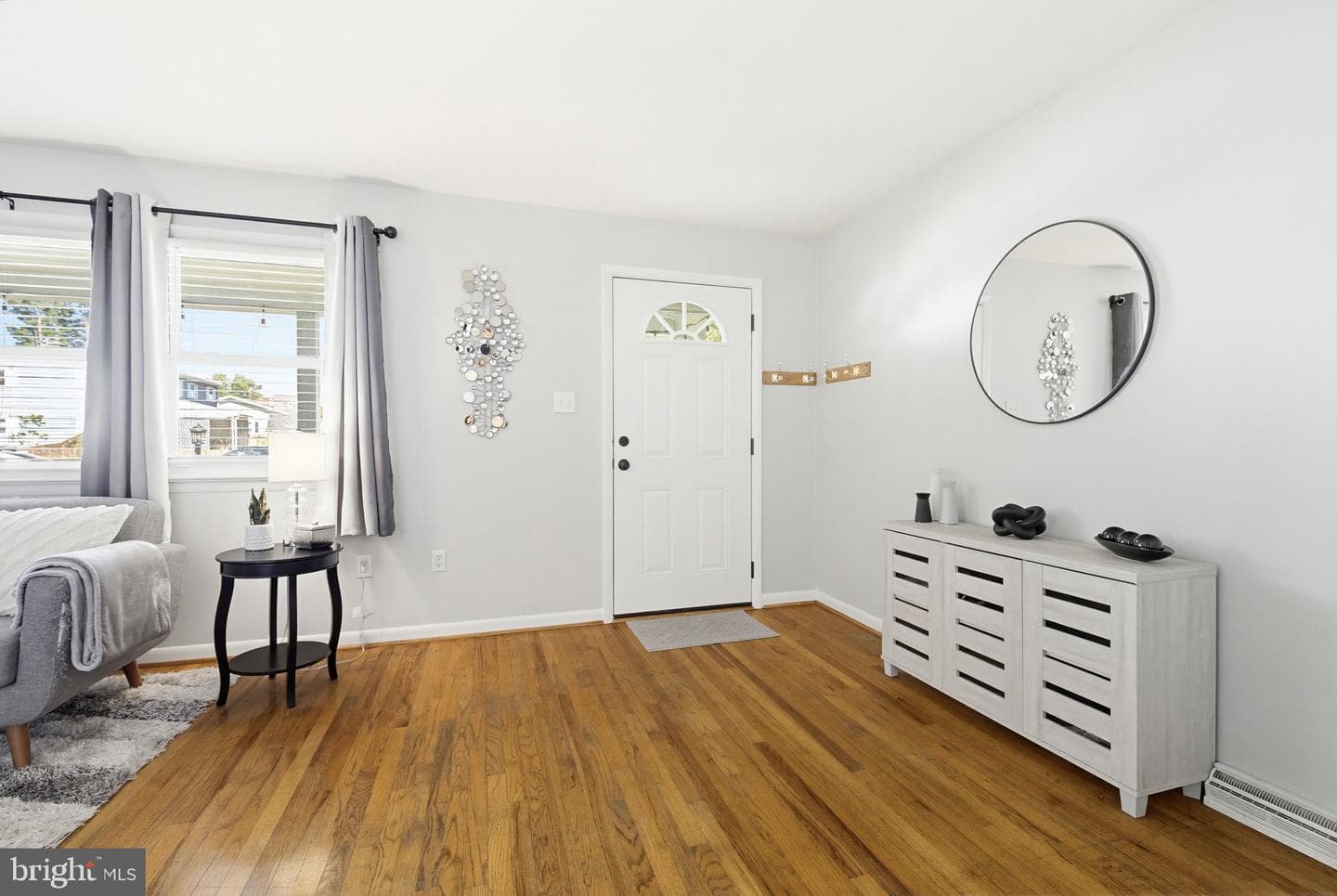 449 W Marion Street photo 11