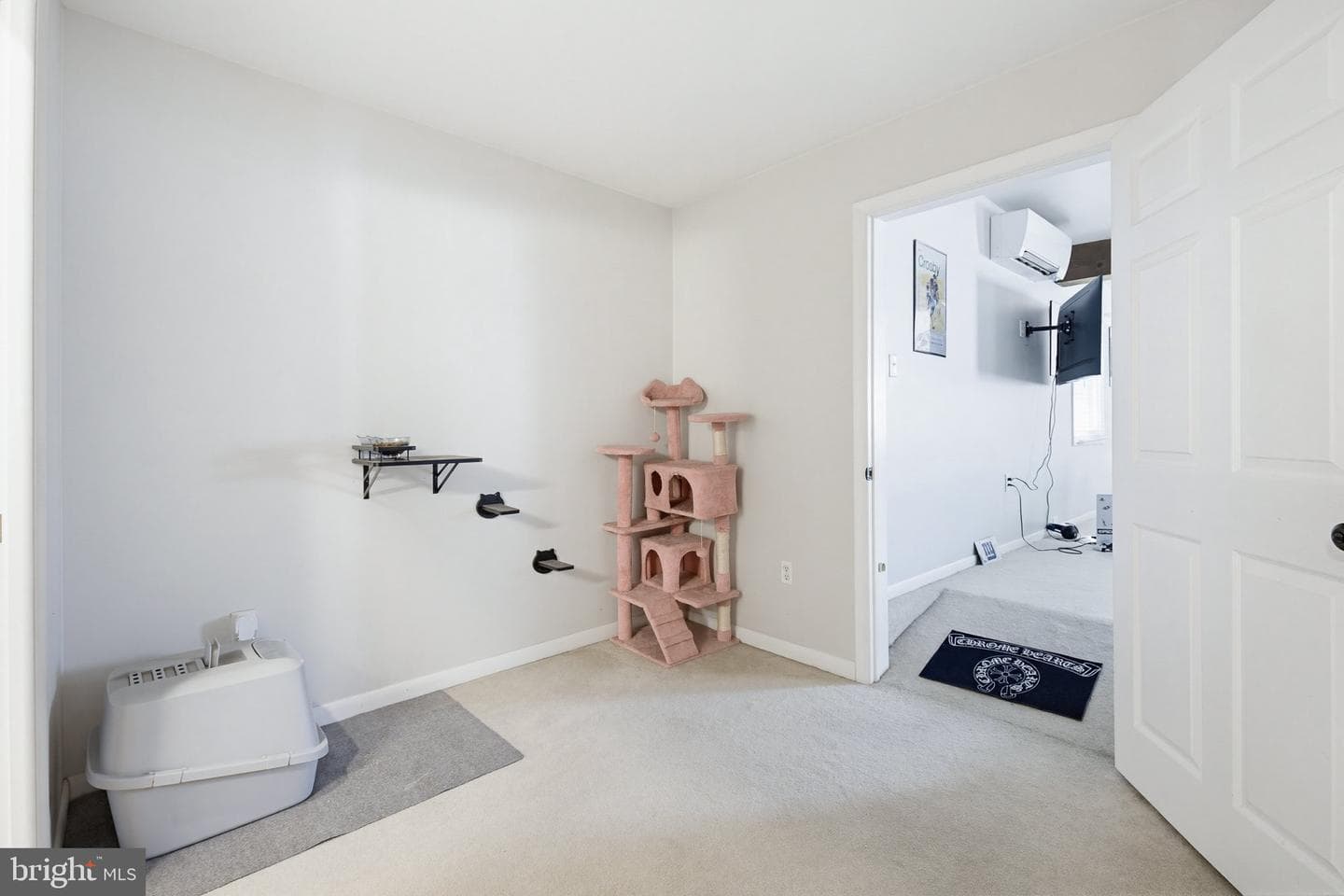 449 W Marion Street photo 33