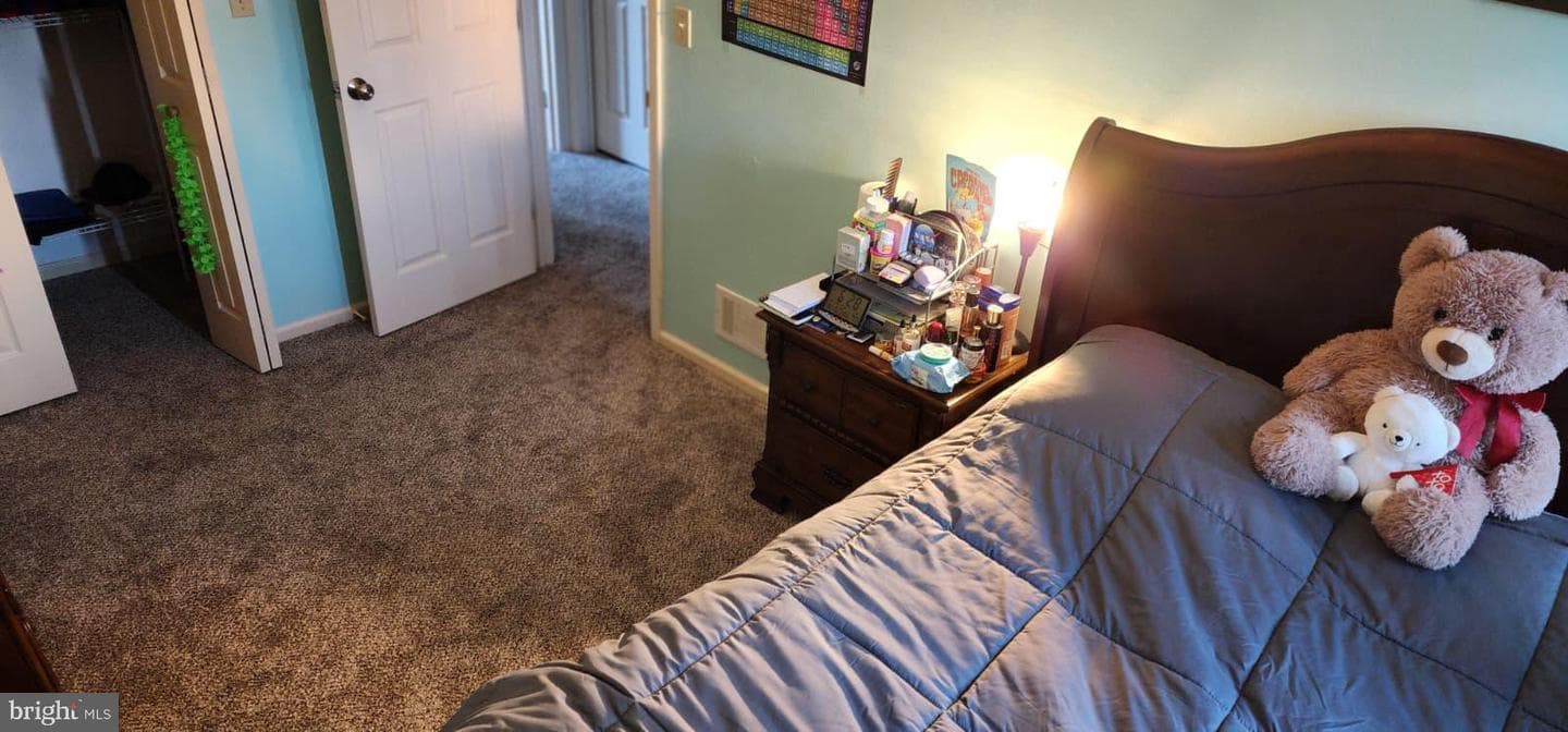 53 Oriole Drive photo 34