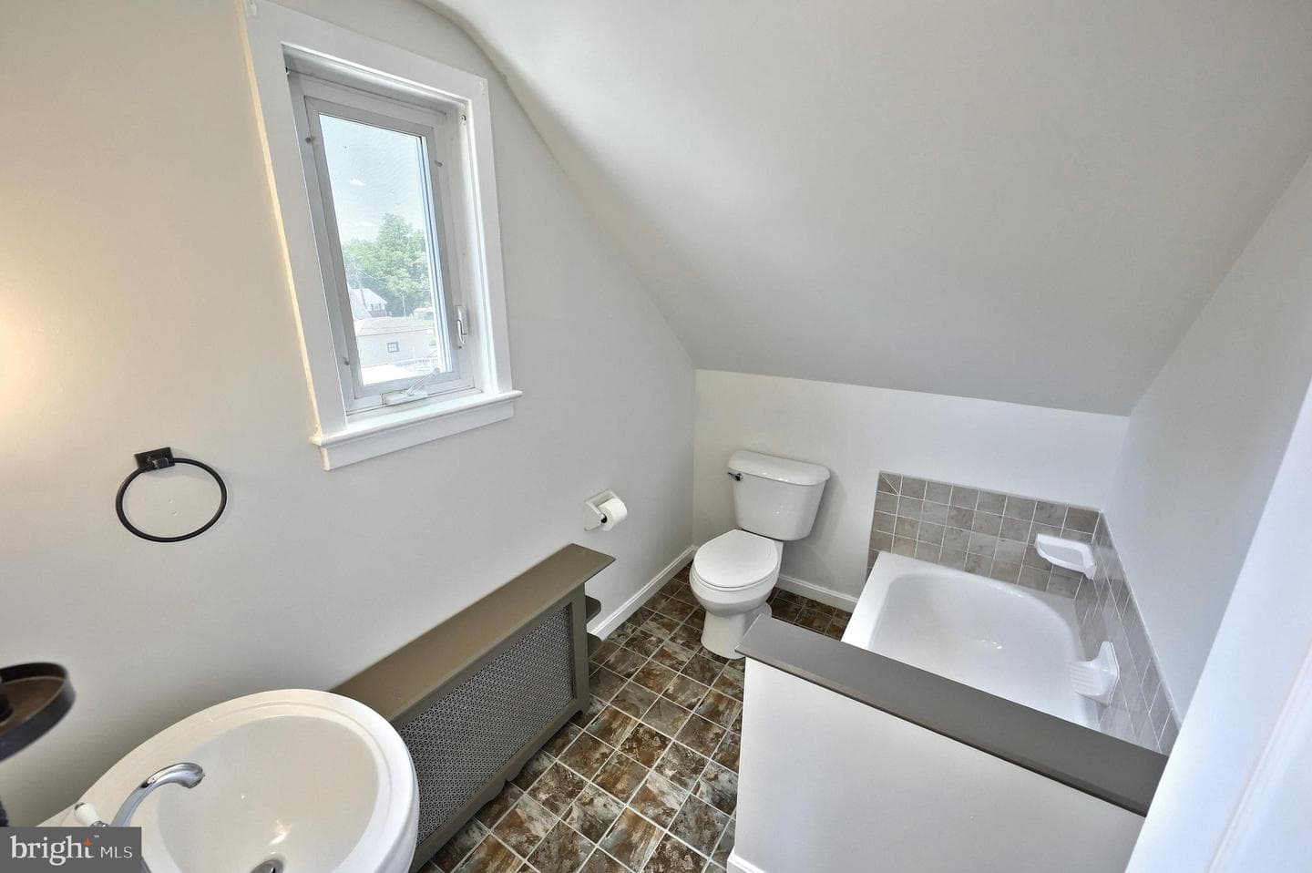 827 Chestnut Street photo 26