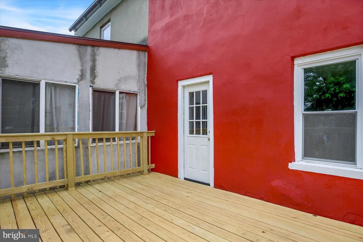 637 S Franklin Street photo 23