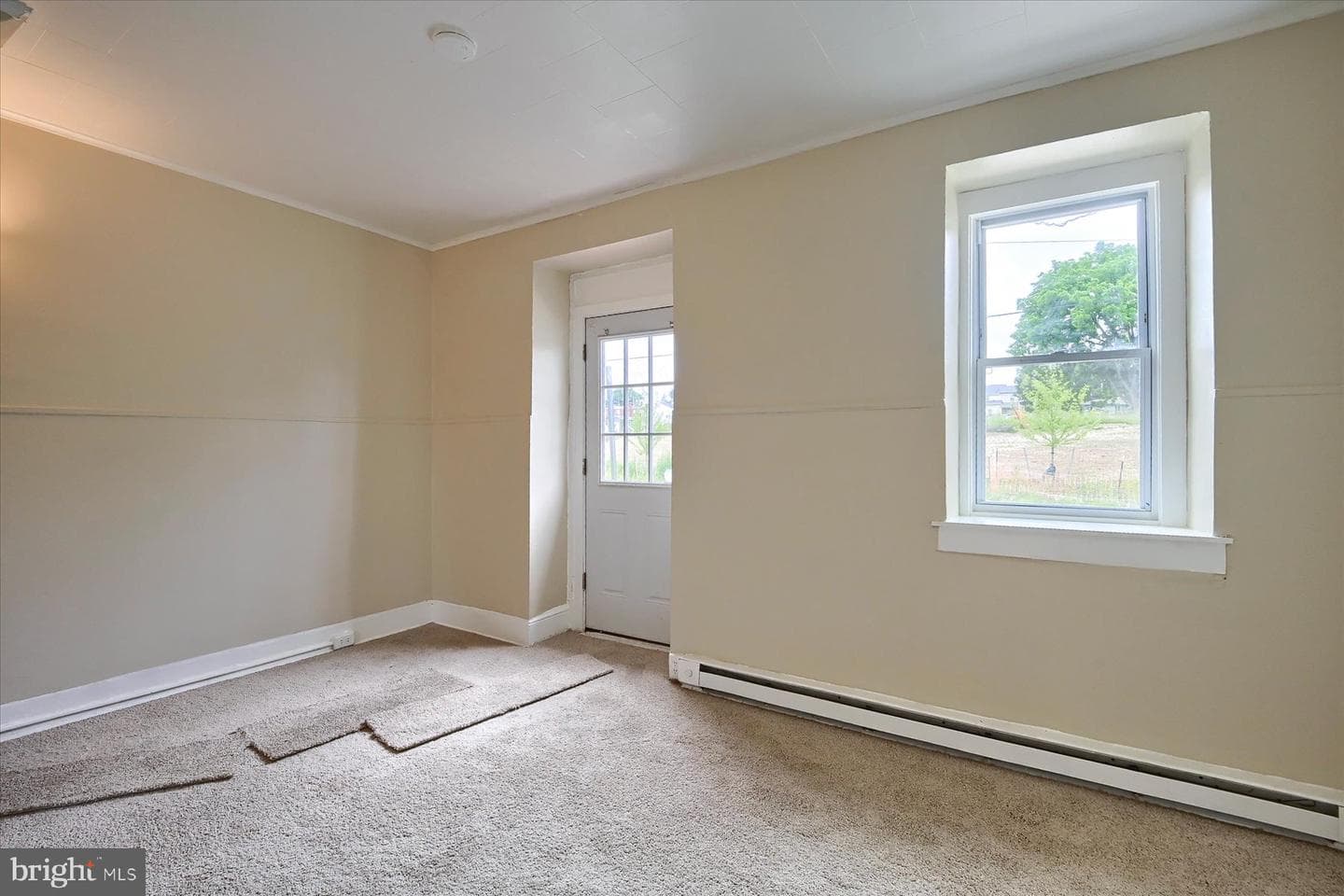 637 S Franklin Street photo 4