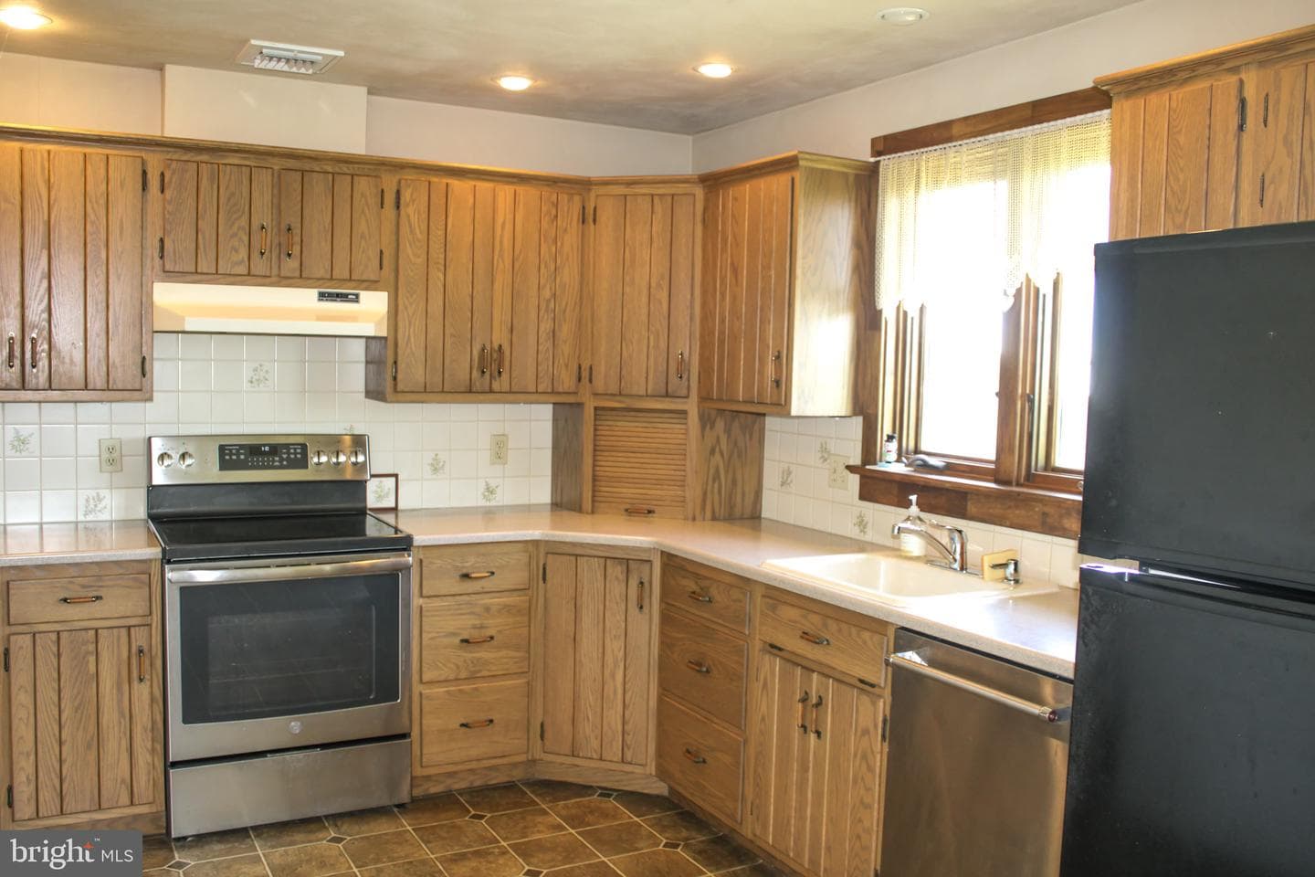 1088 Donegal Springs Road photo 15