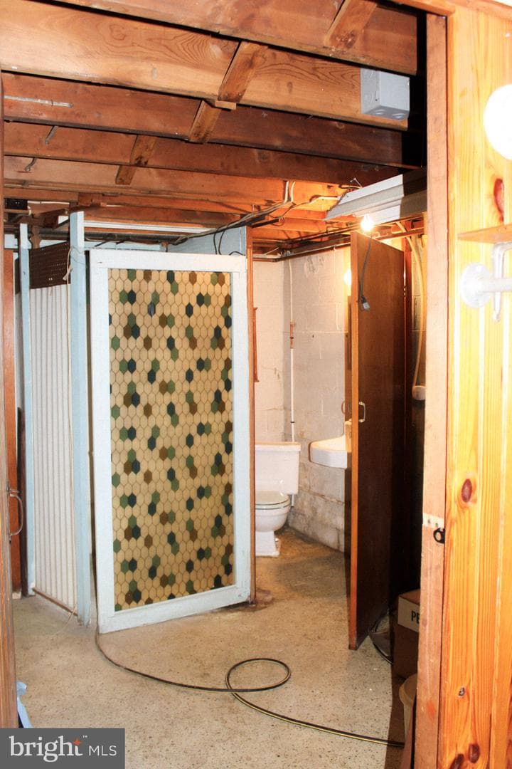 1088 Donegal Springs Road photo 32