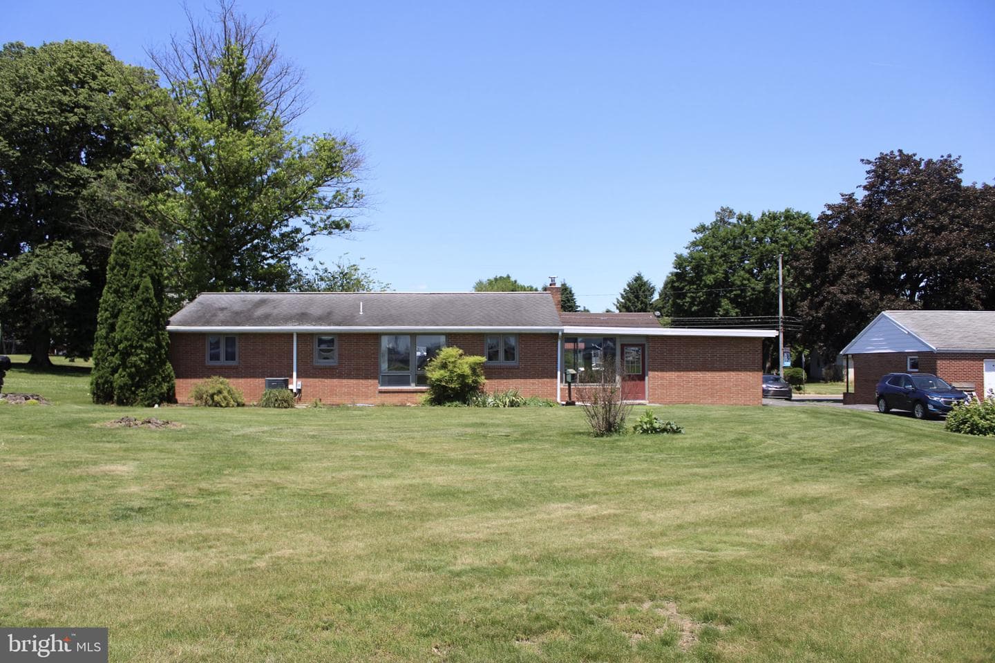 1088 Donegal Springs Road photo 5