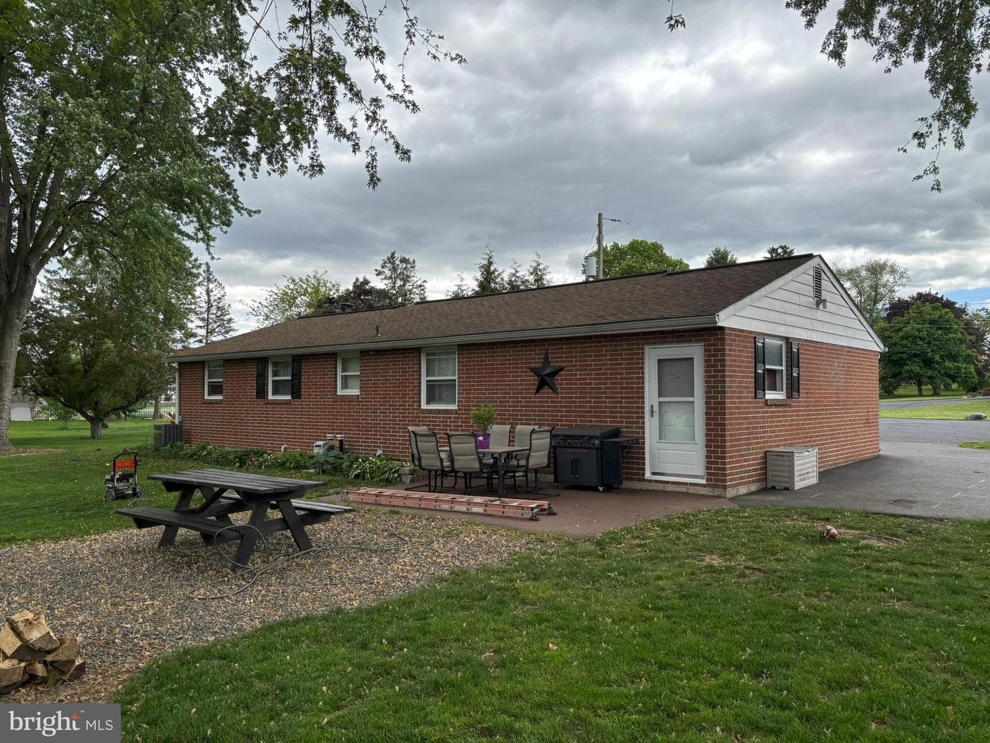805 Sentz Drive photo 8