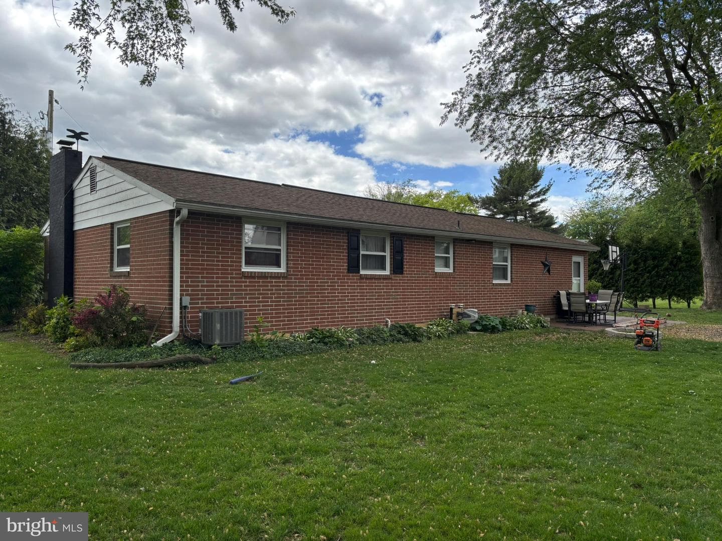 805 Sentz Drive photo 9