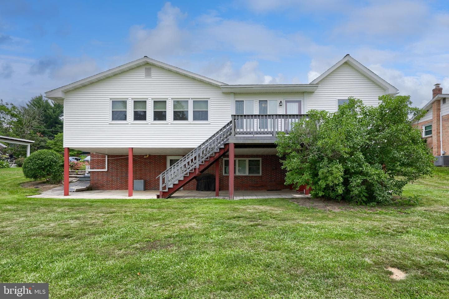 1118 Harriet Avenue photo 5
