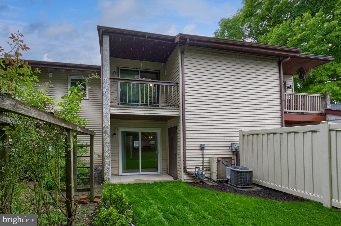 341 Greenland Drive photo 5