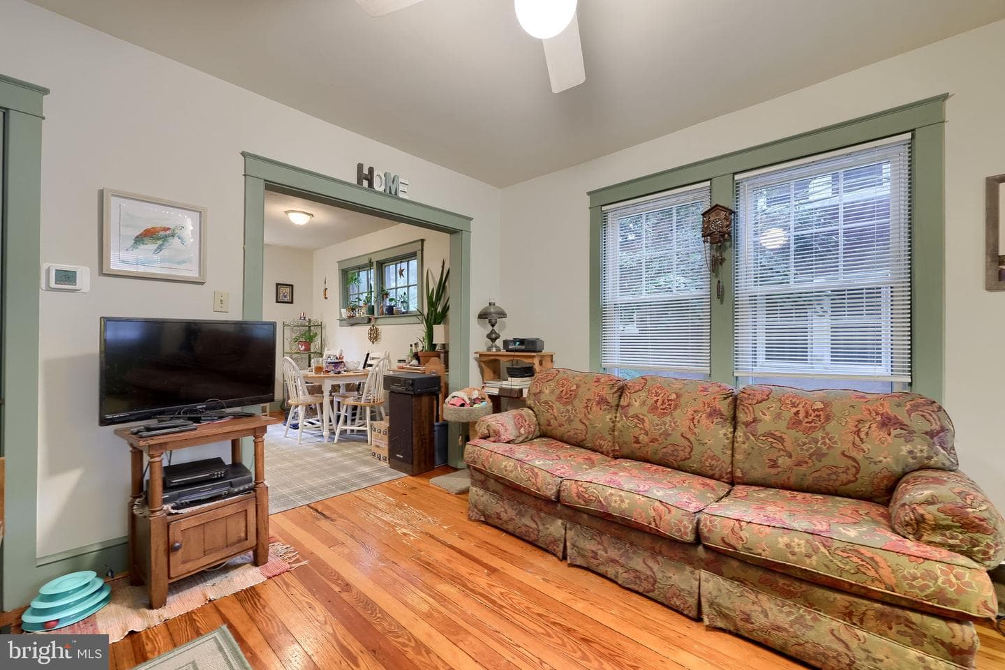 1172 Elm Avenue photo 9