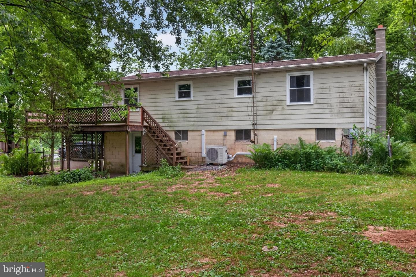 1048 Creek Road photo 23