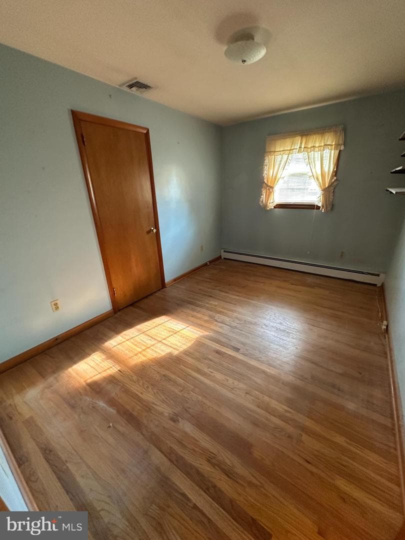666 Jane Avenue photo 8