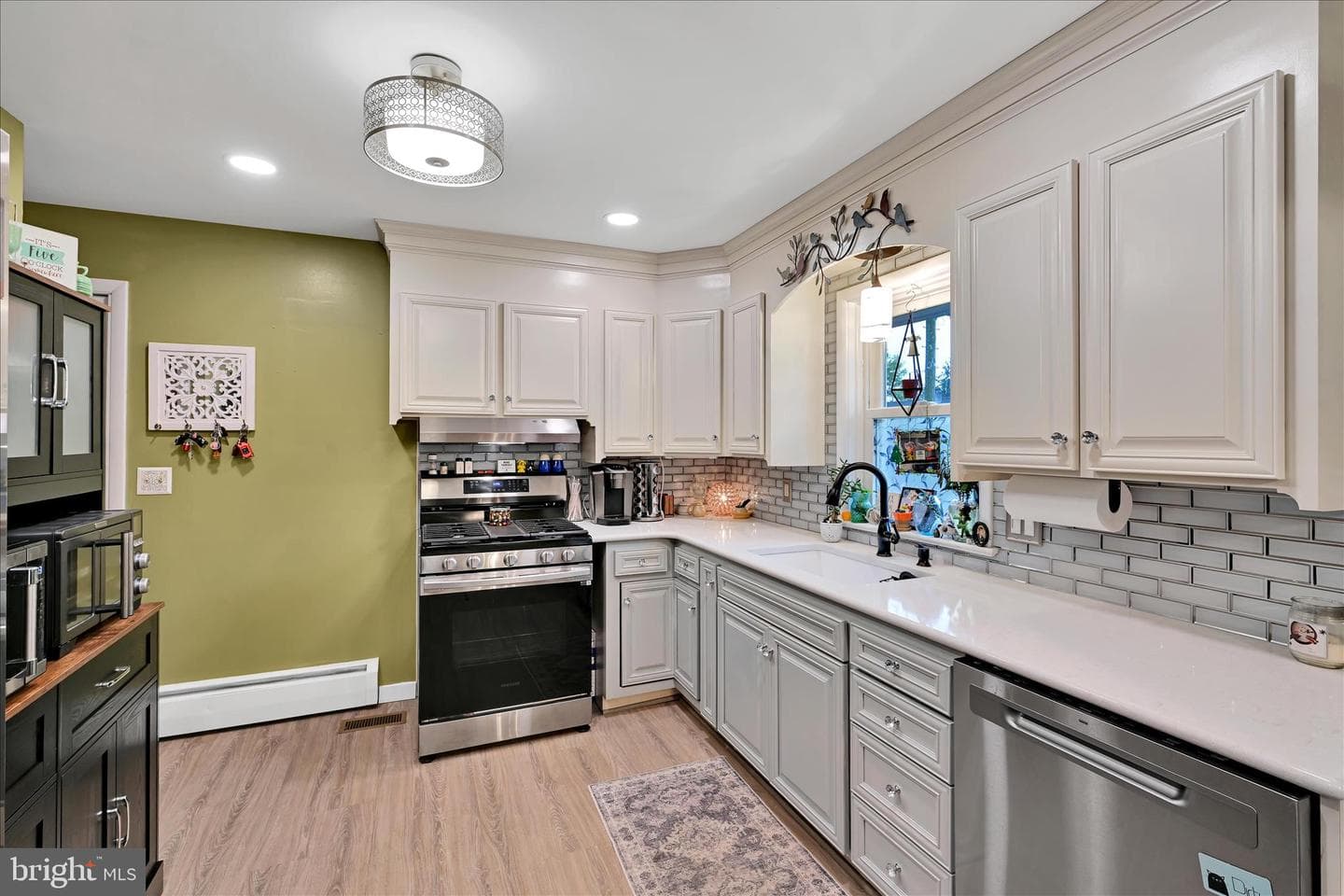 161 N Laurel Street photo 11